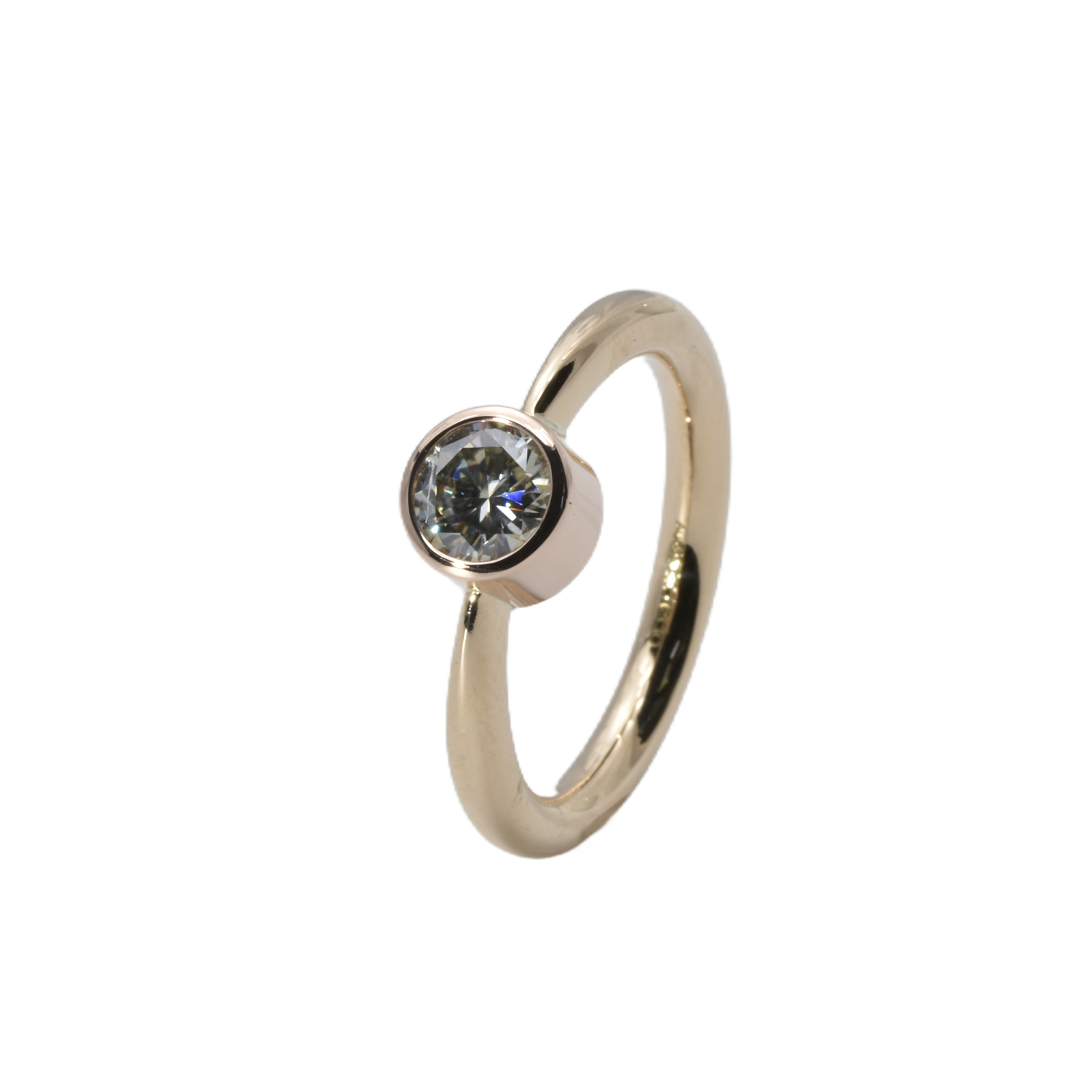 Solitär-Ring mit Moissanite