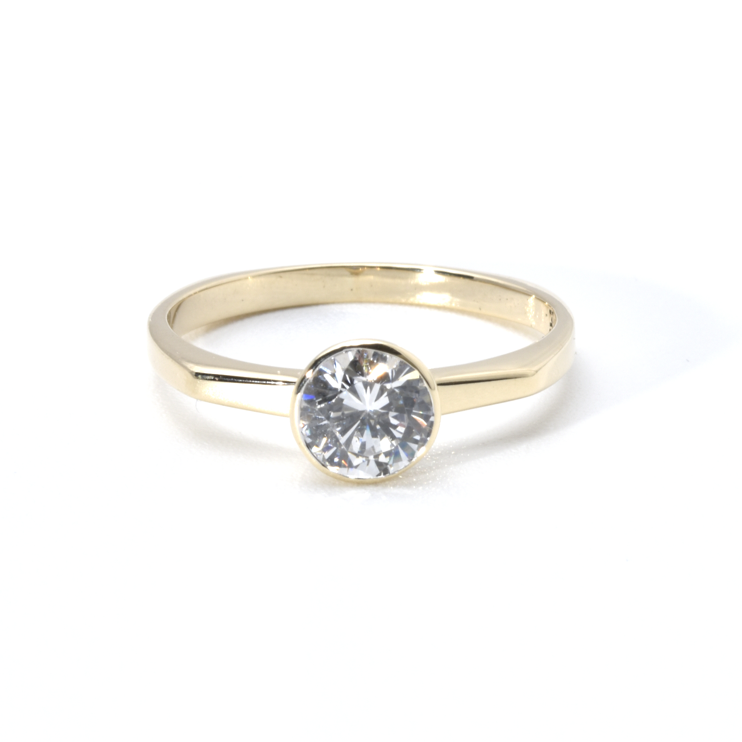 Ring mit Zirkonia