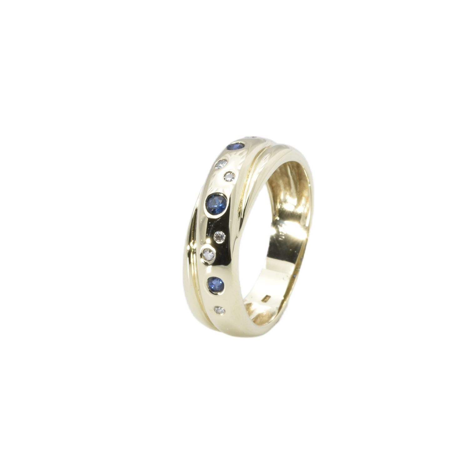 Ring mit Diamanten und Spinell