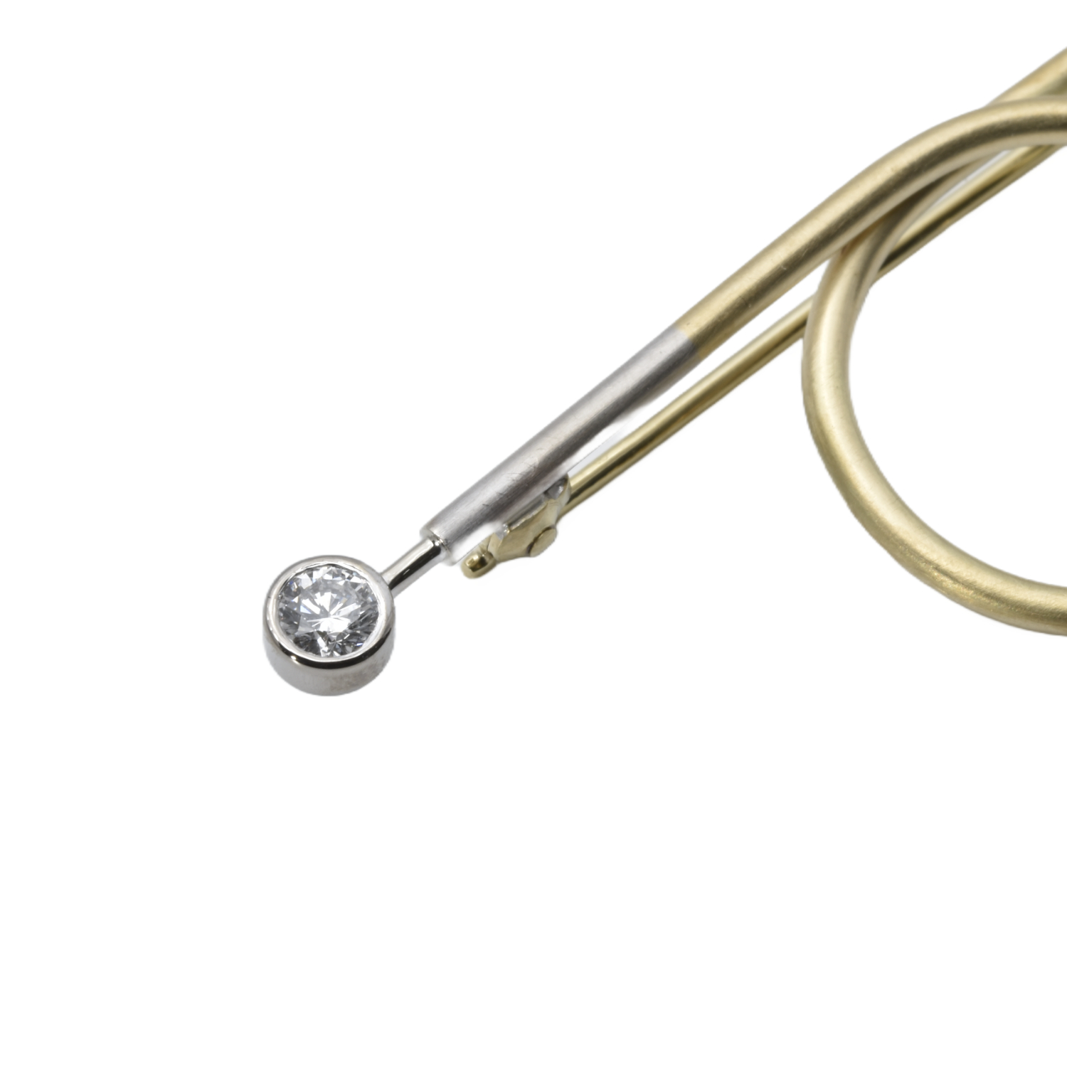 Ansteckschmuck mit Brillant