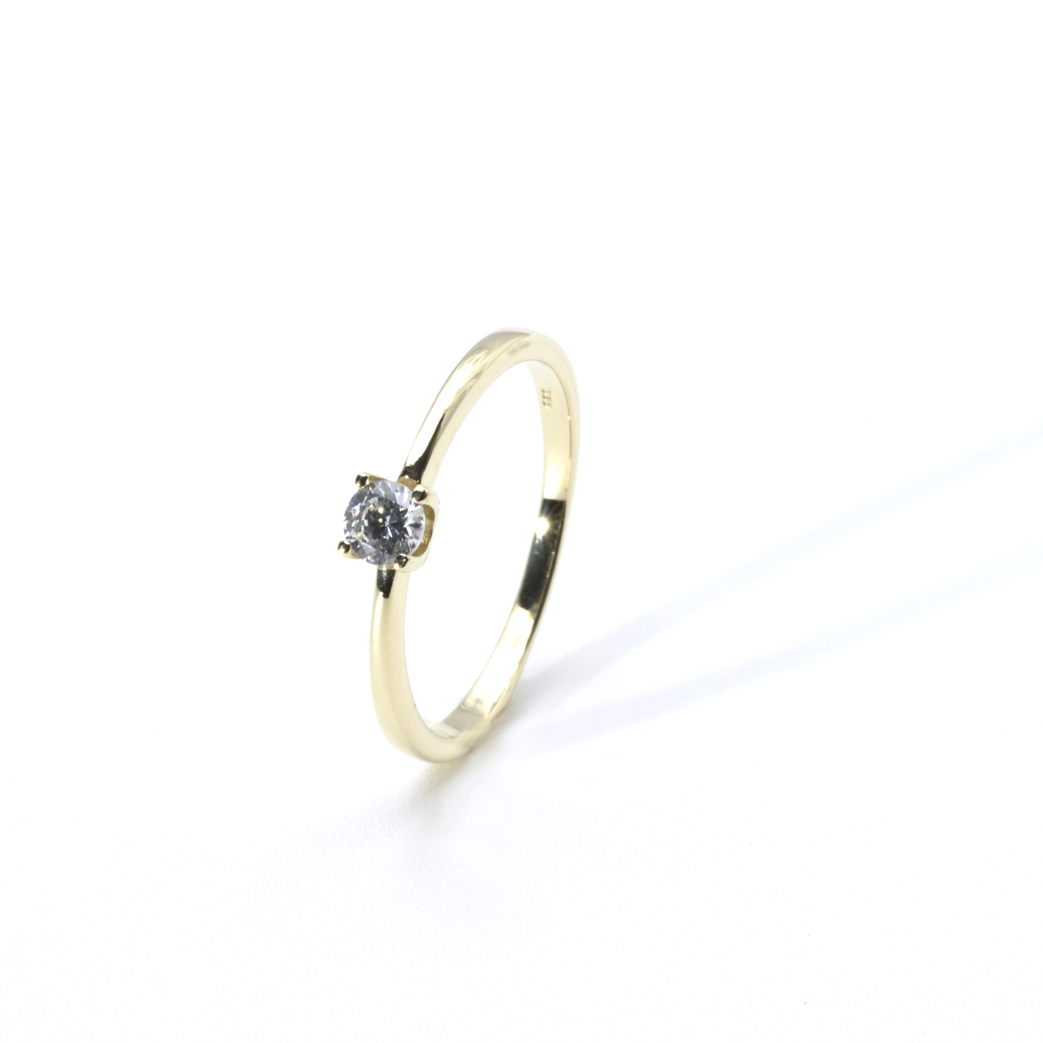 Ring mit Zirkonia