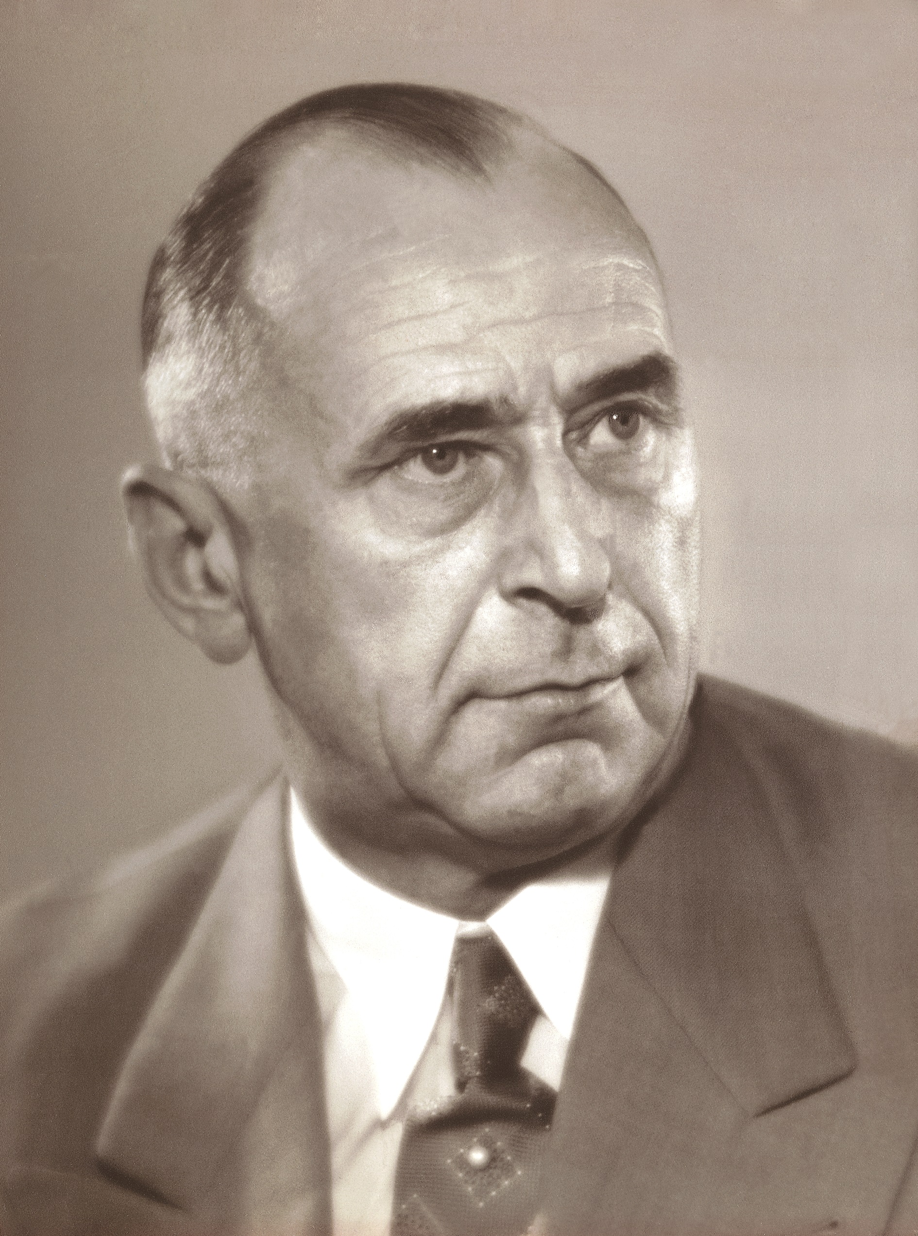 Hermann-Gruene-mintPm8Do1cCLytw