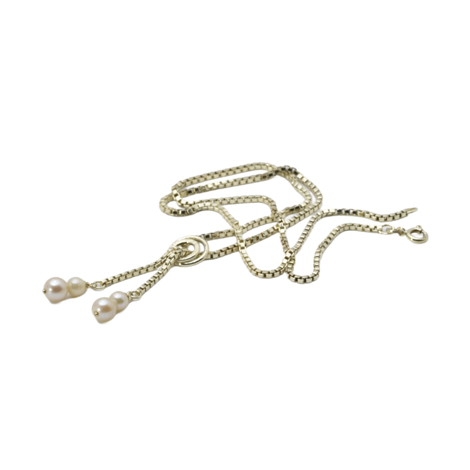 Collier mit Perlen