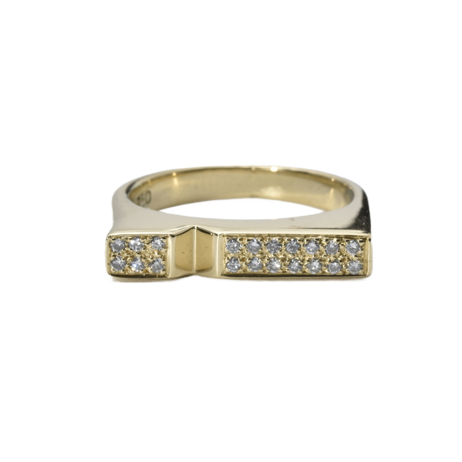 Ring mit Diamanten