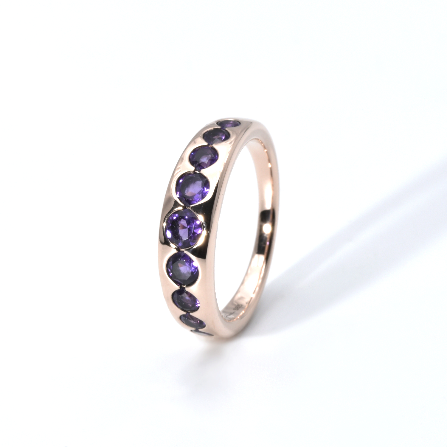 Ring mit Amethysten