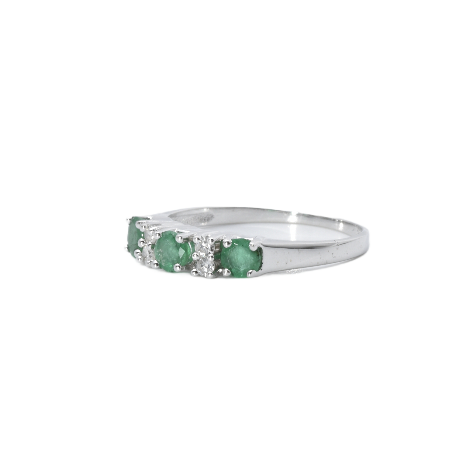 Ring mit Diamanten und Smaragden
