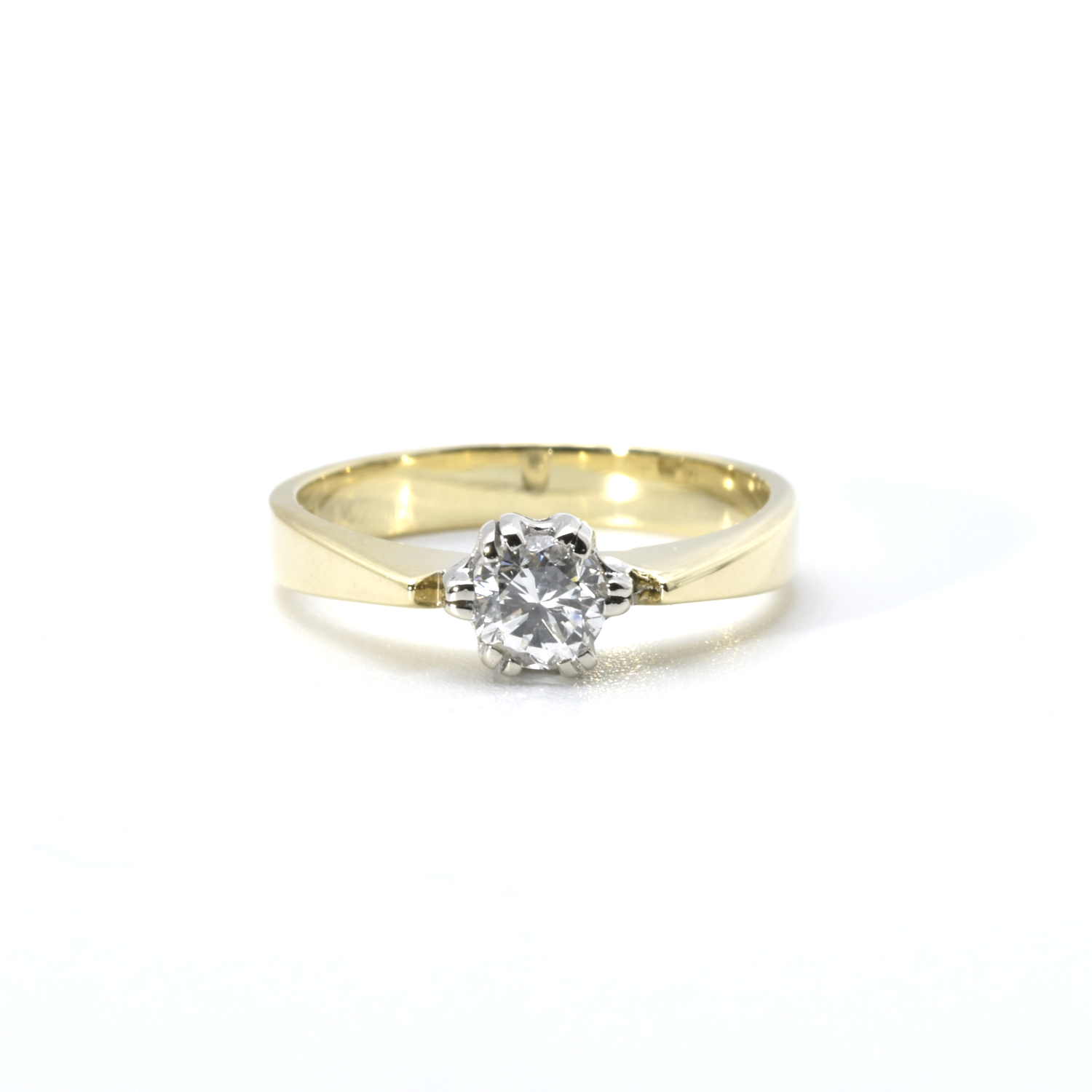 Ring mit Brillant
