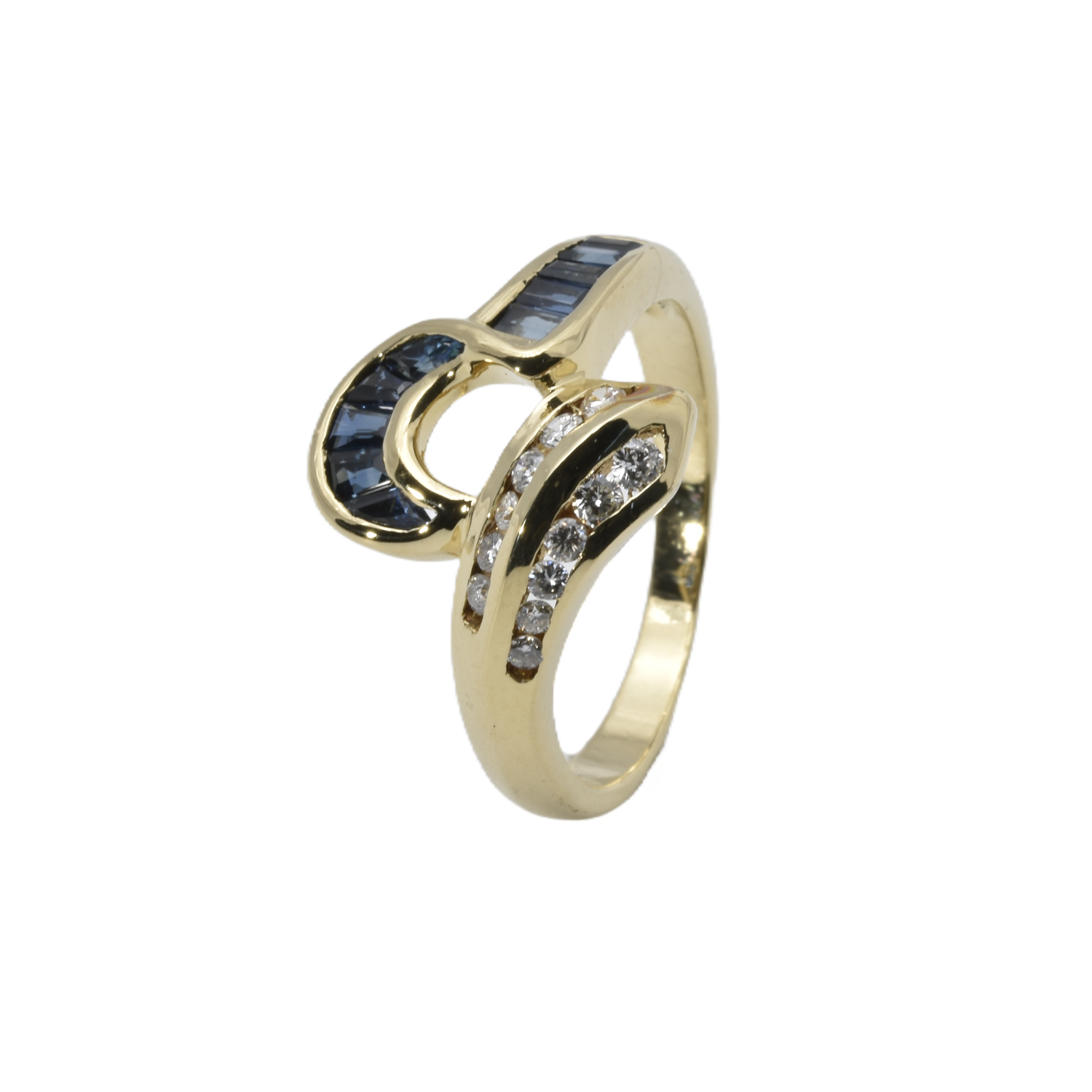 Ring mit Brillanten und Saphire