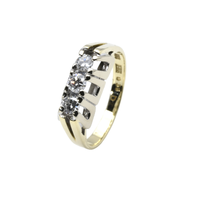 Ring mit Brillanten