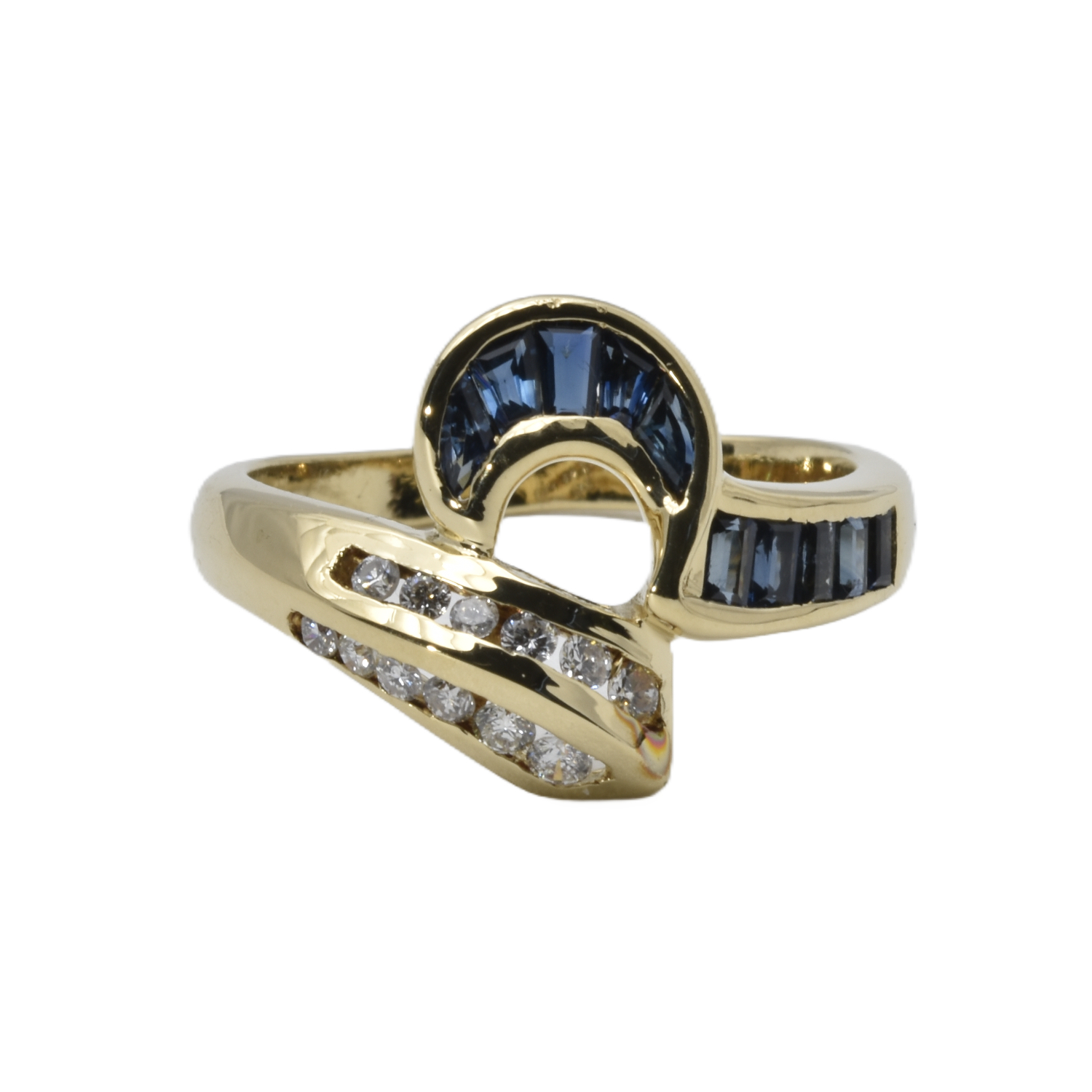 Ring mit Brillanten und Saphire