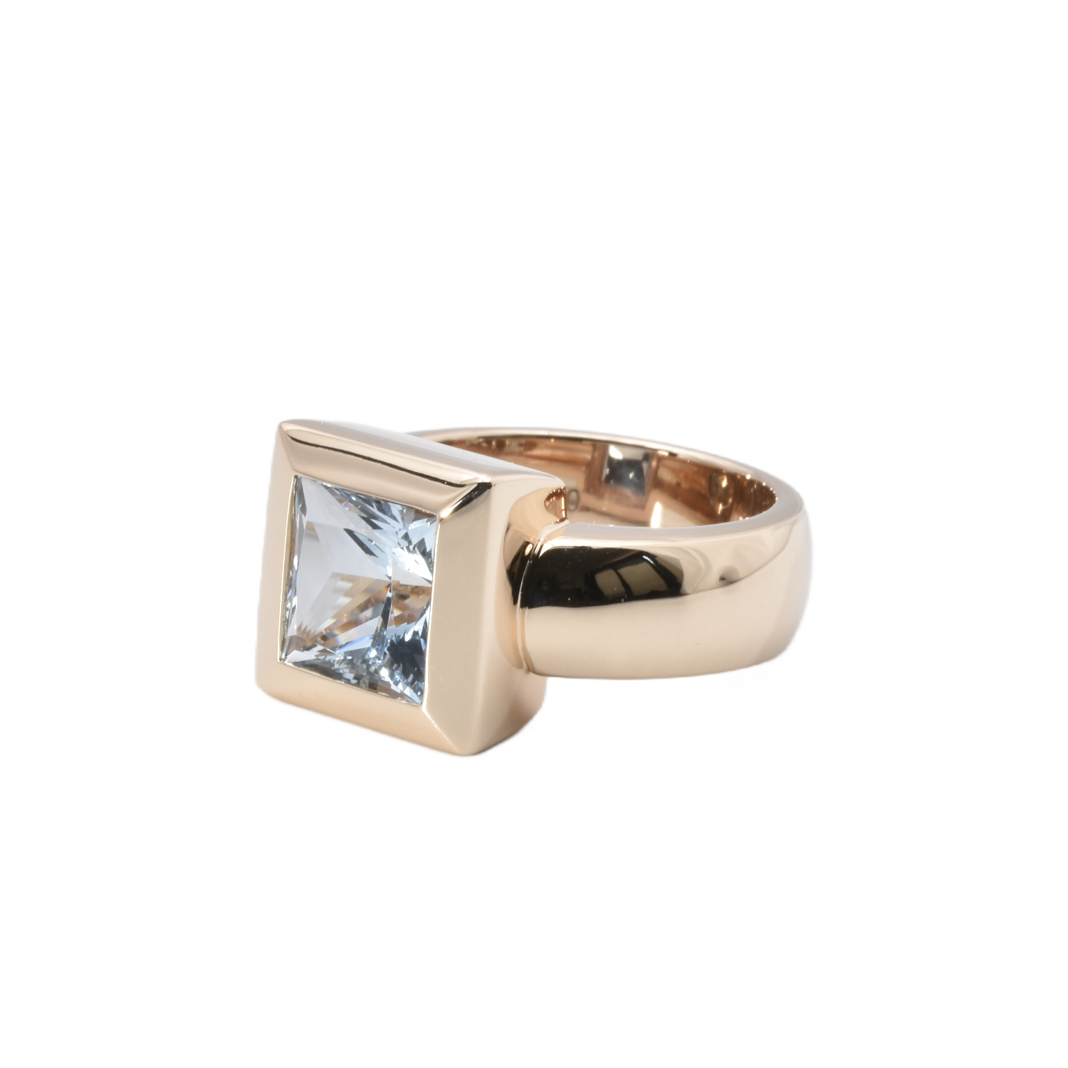 Ring mit Aquamarin