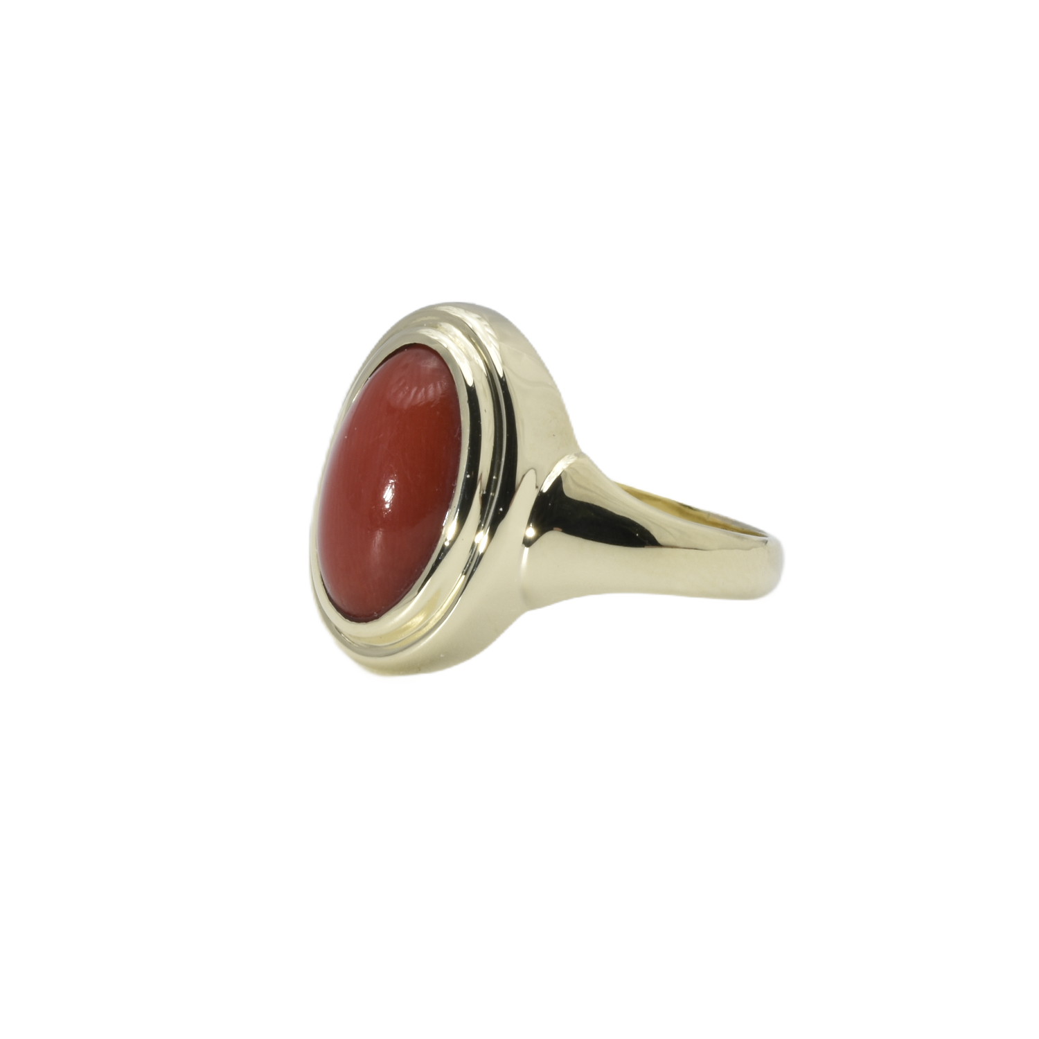 Ring mit Koralle