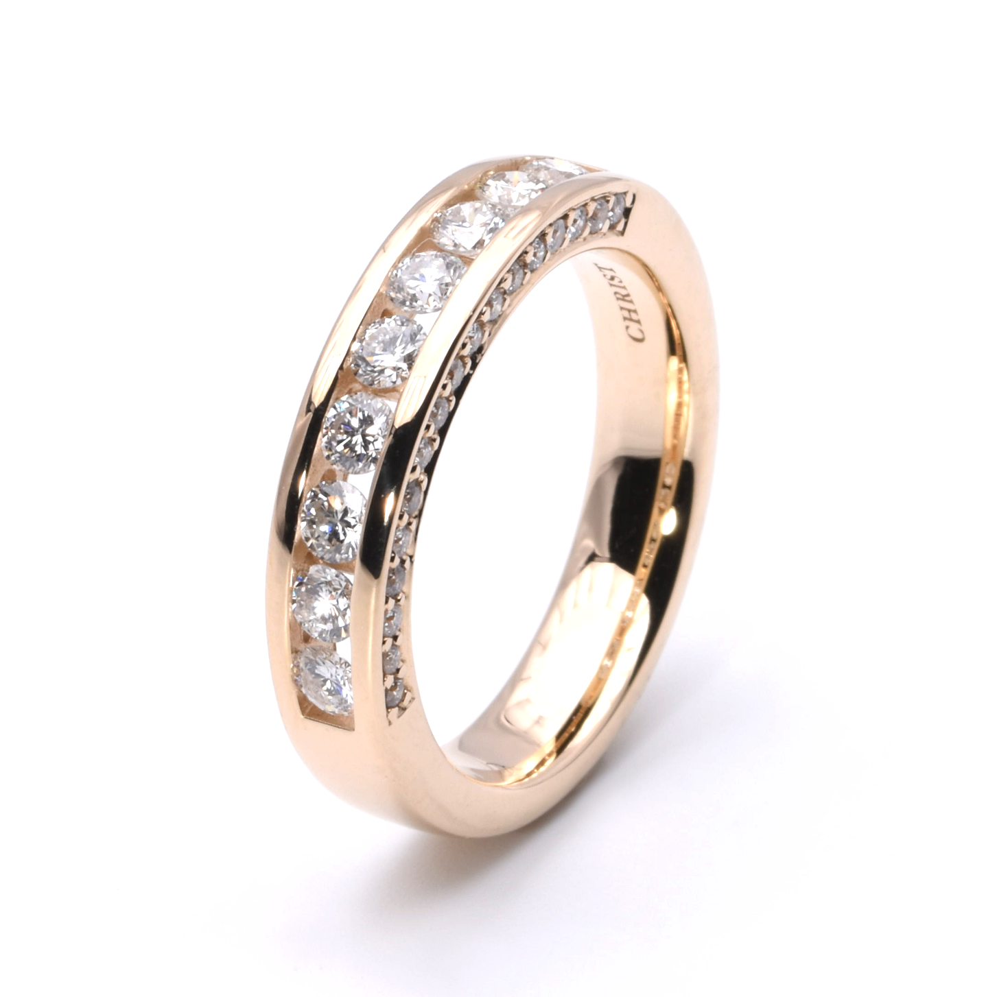 Christ Ring mit Brillanten