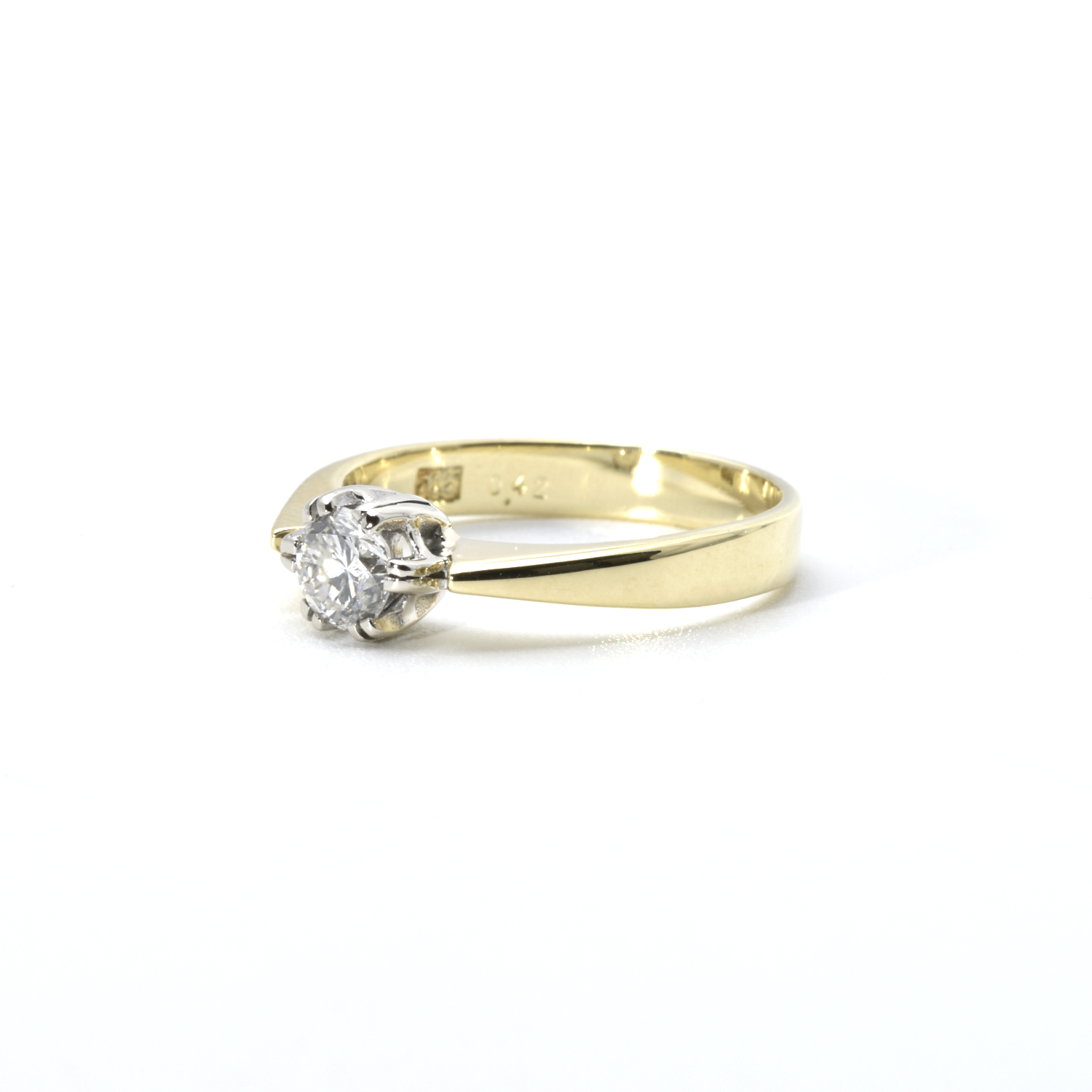 Ring mit Brillant