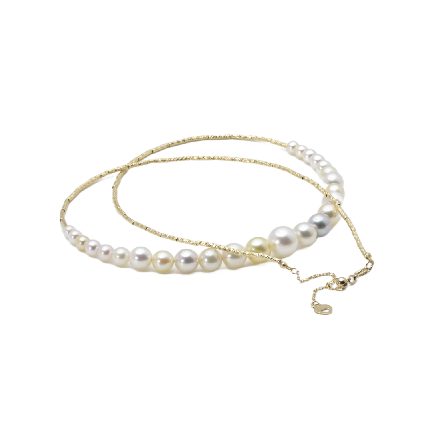 Collier mit pastellfarbenen und weißen Perlen