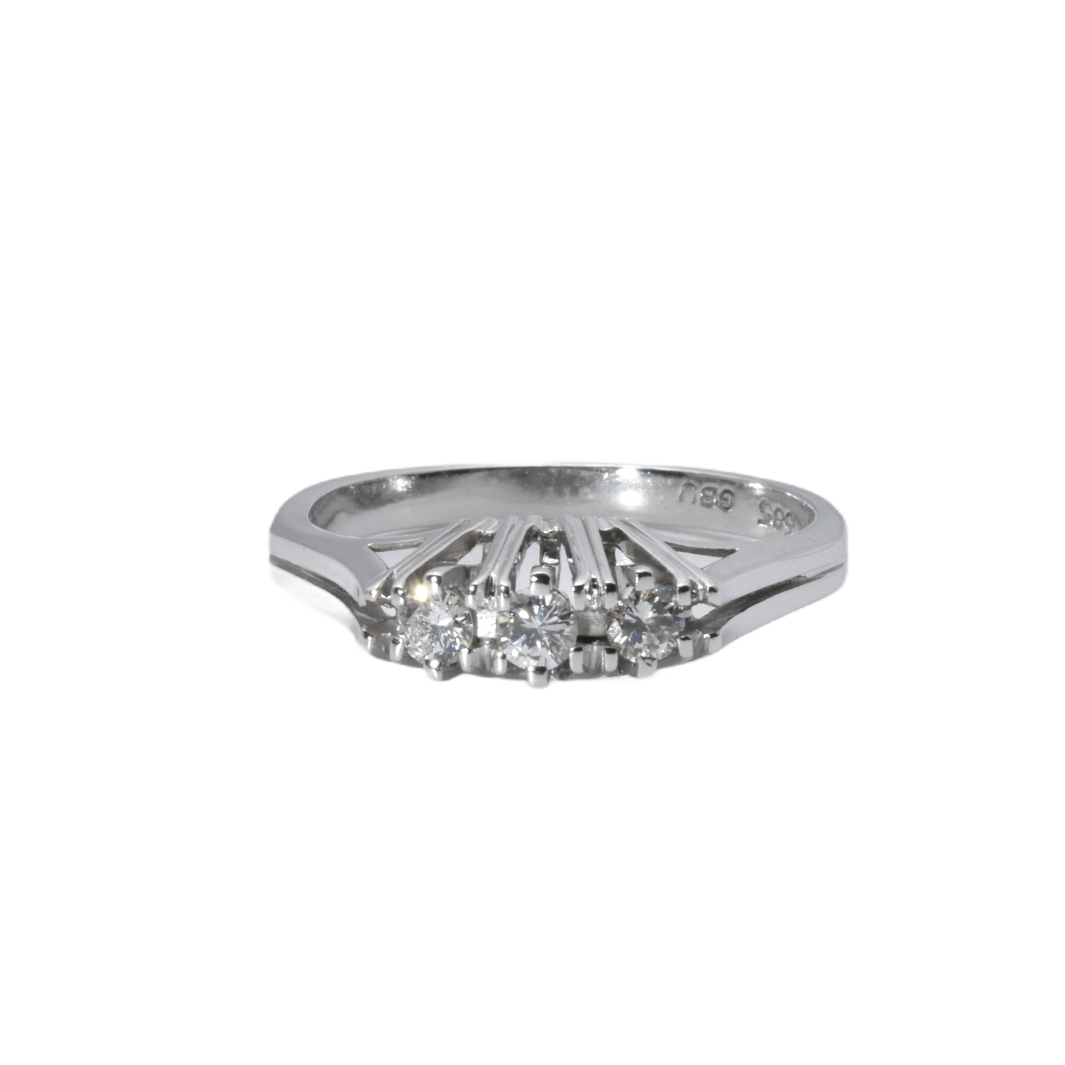 Ring mit Brillanten