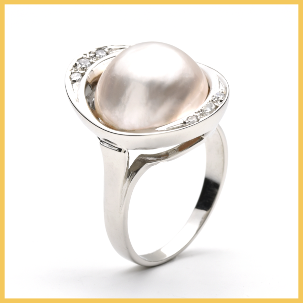 Ring | 585/000 Weißgold | Halbperle | Diamanten
