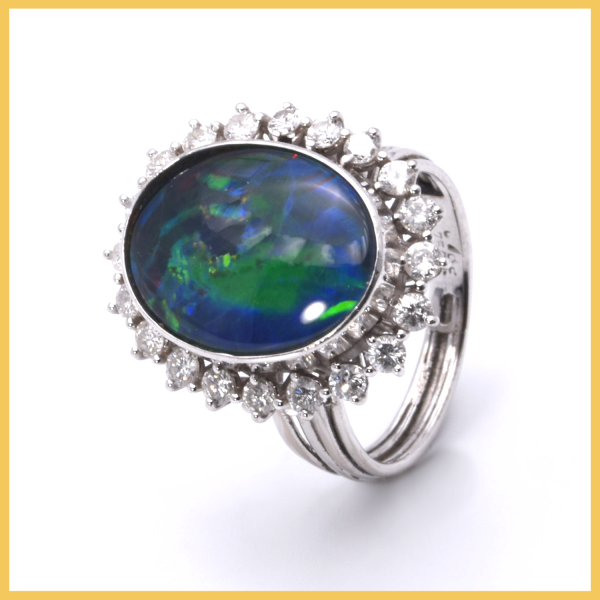 Brillant Opal Ring
