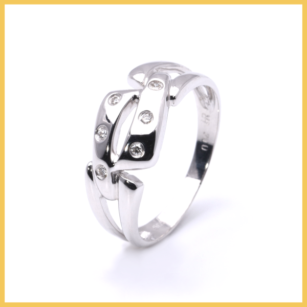 Ring mit Brillanten