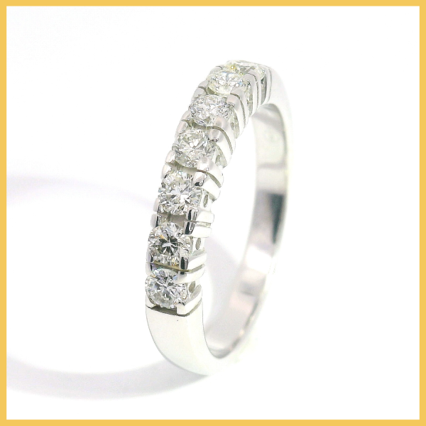 Halbmemory Ring