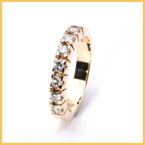 Ring Halbmemory mit 7 Brillanten