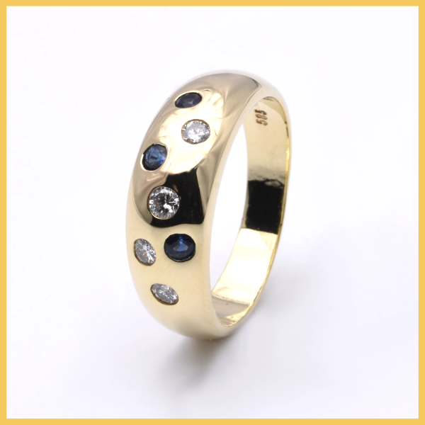Ring mit Saphir und Brillanten