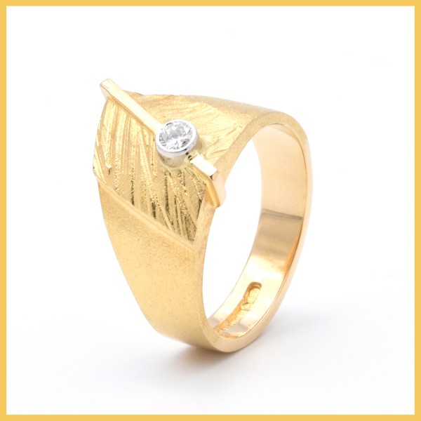 Ring | 750/000 Gelbgold | Lapponia | Brillant