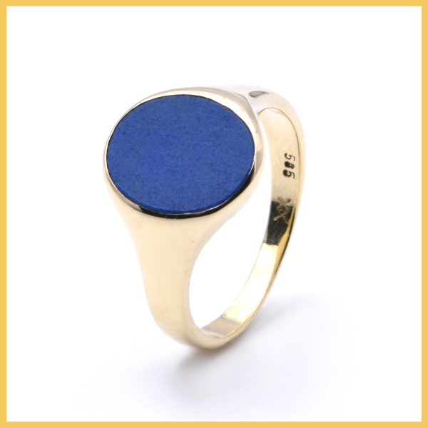 Ring mit blauen Stein