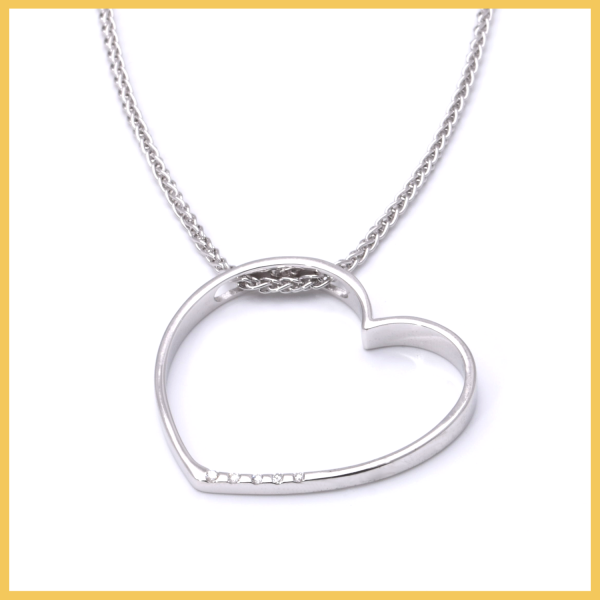 Kette mit Herzanhänger
